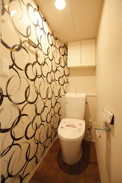 トイレ　トイレ