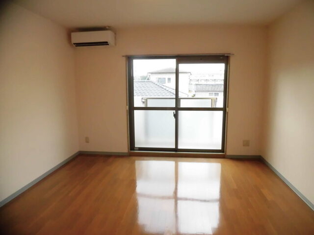 居室・リビング　３０３　リビング