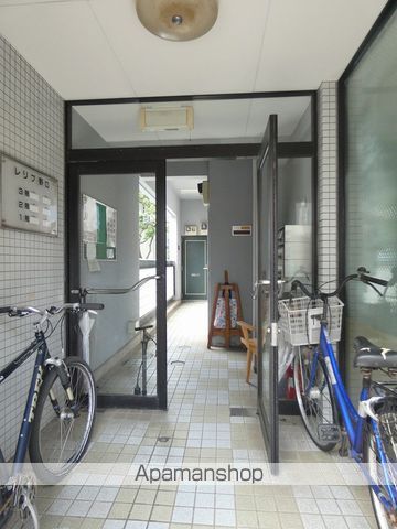 ＪＲ東海道本線 浜松駅 バス乗車時間：8分 最寄りバス停で下車 徒歩9分 3階建 築36年の外観写真