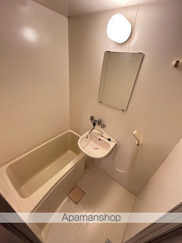ＪＲ東海道本線 浜松駅 バス乗車時間：8分 最寄りバス停で下車 徒歩9分 3階建 築36年の風呂写真