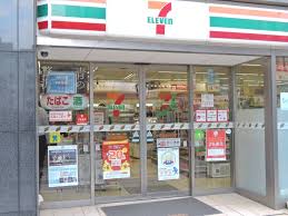 コンビニ　セブンイレブン日本橋馬喰町店（コンビニ）まで111m