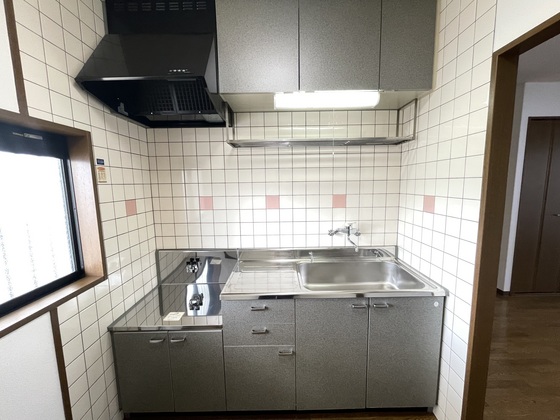 キッチン　※別部屋の写真です