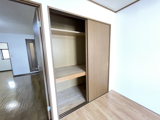 収納　※別部屋の写真です