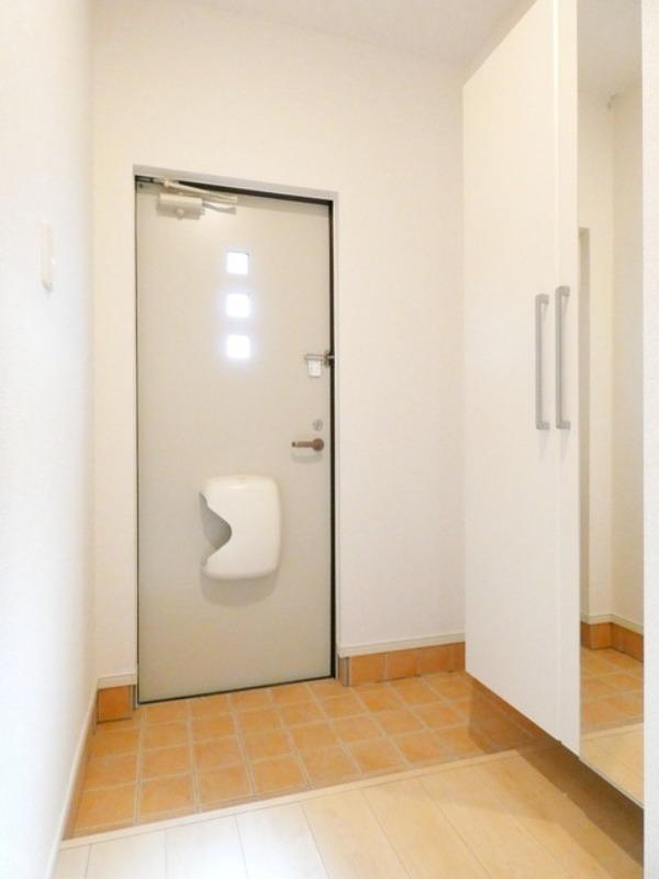 玄関　図面と現状に相違がある場合には現状を優先