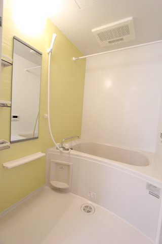 バス・シャワールーム　きれいなお風呂です