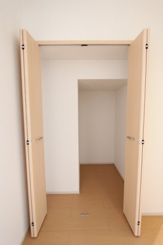 収納　たっぷりとした収納スペースです