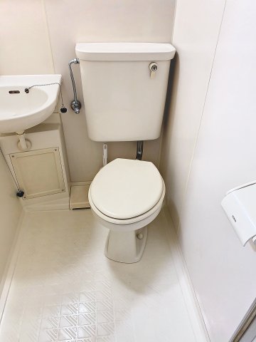 トイレ　※同建物ほかのお部屋の写真です。