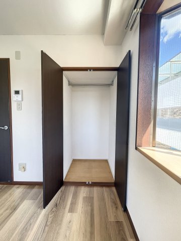 収納　※同建物ほかのお部屋の写真です。