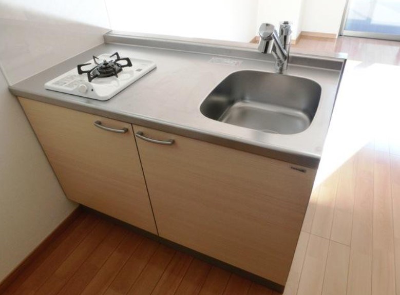 キッチン　他部屋の参考写真です