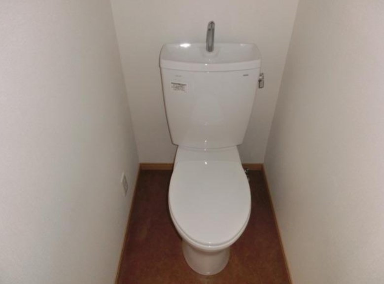 トイレ　他部屋の参考写真です