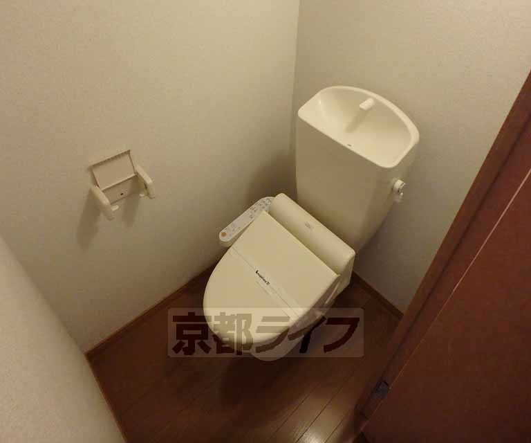 トイレ　清潔感のあるトイレです