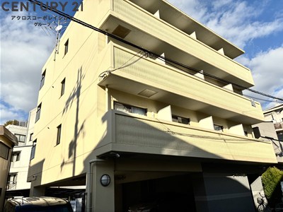 建物外観　防犯カメラ付きでセキュリティ安心☆