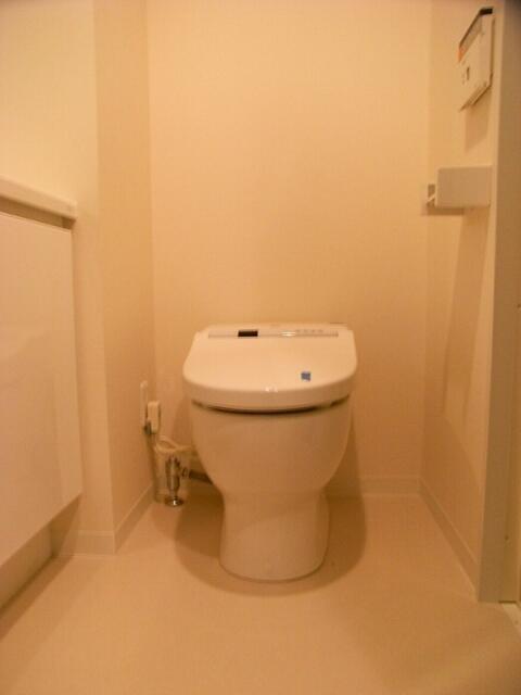 トイレ　シンプルで使いやすいトイレです