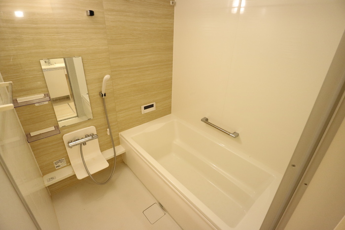 バス・シャワールーム　浴室