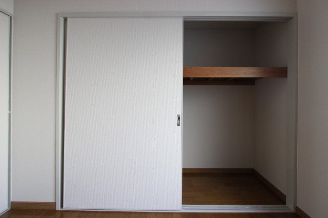 収納　同物件別号室の写真
