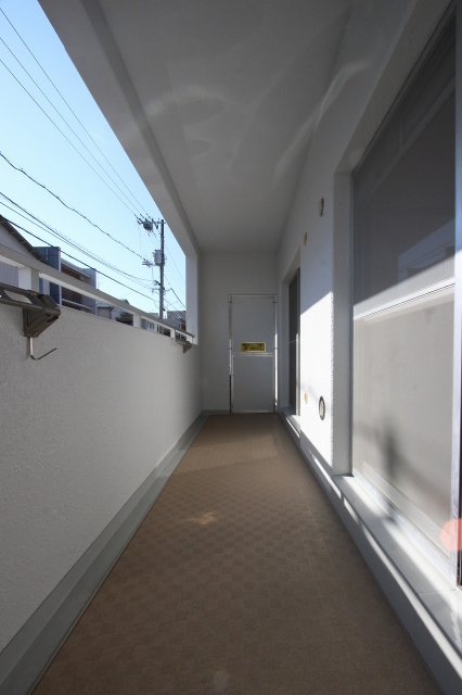 バルコニー　同物件別号室の写真