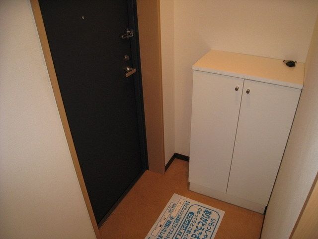 玄関　★お問い合わせはタウンハウジングまで★
