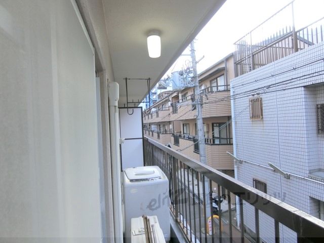 バルコニー　ベランダ