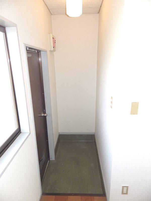 玄関　モデルルーム