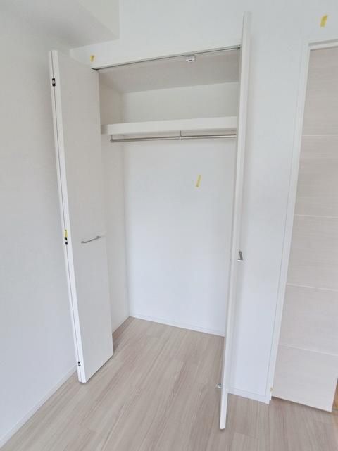 収納　☆コートも掛けられるクローゼット☆