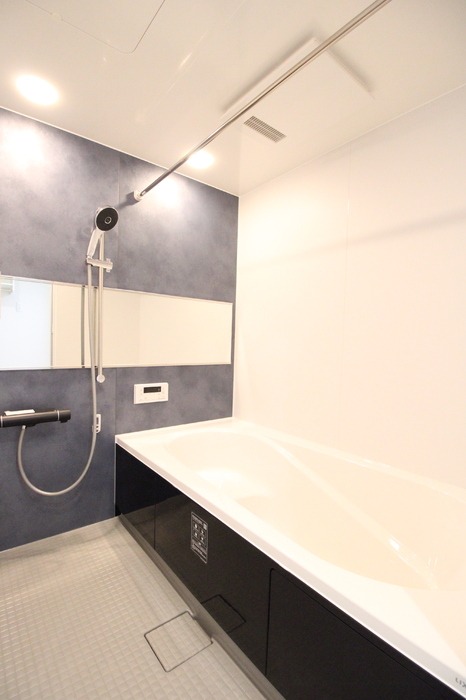 バス・シャワールーム　一日の疲れを癒やしましょう