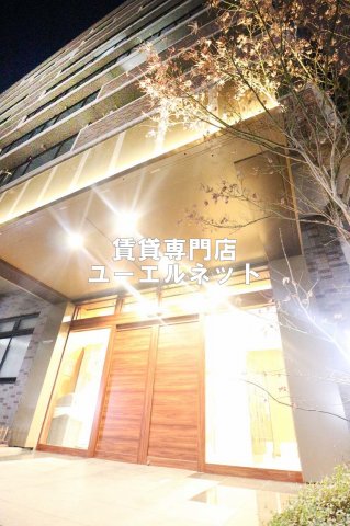 建物外観　シンプルで洗練されたデザインが毎日の暮らしに心地よさをプラス