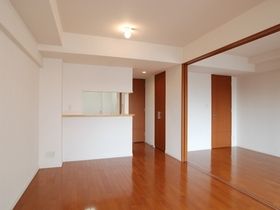 居室・リビング　別号室参考写真