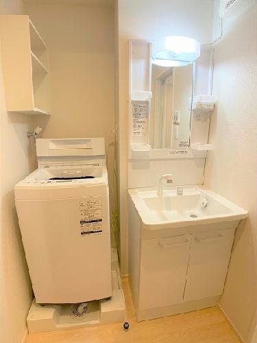 洗面設備　設備・仕様は号室により異なる為、現況を優先致します。