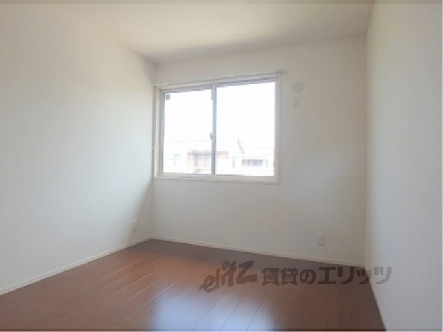 居室・リビング　６帖