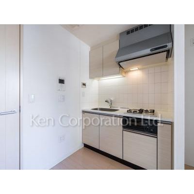 キッチン　同タイプ5階のお部屋を撮影。仕様が異なることがあります。