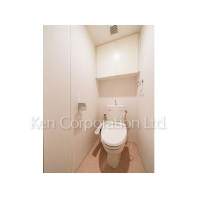 トイレ　同タイプ5階のお部屋を撮影。仕様が異なることがあります。