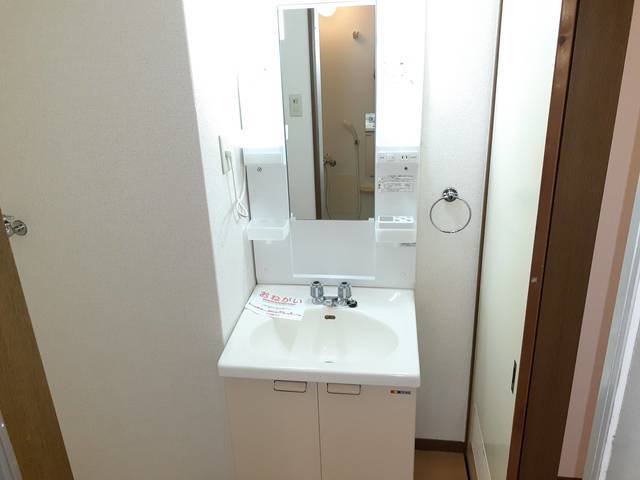 洗面設備　広い洗面スペース