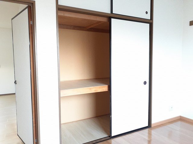 収納　たっぷりとした収納スペースです