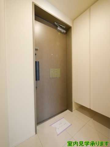 玄関　カーザビアンカ