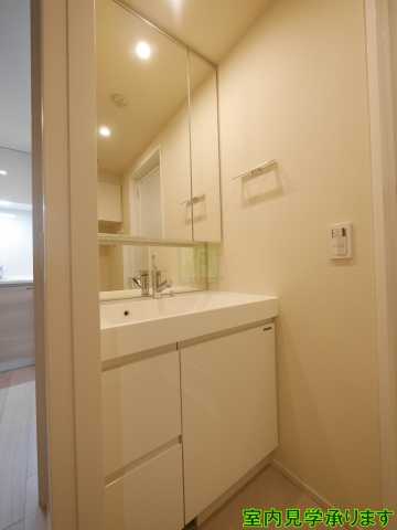 洗面設備　カーザビアンカ