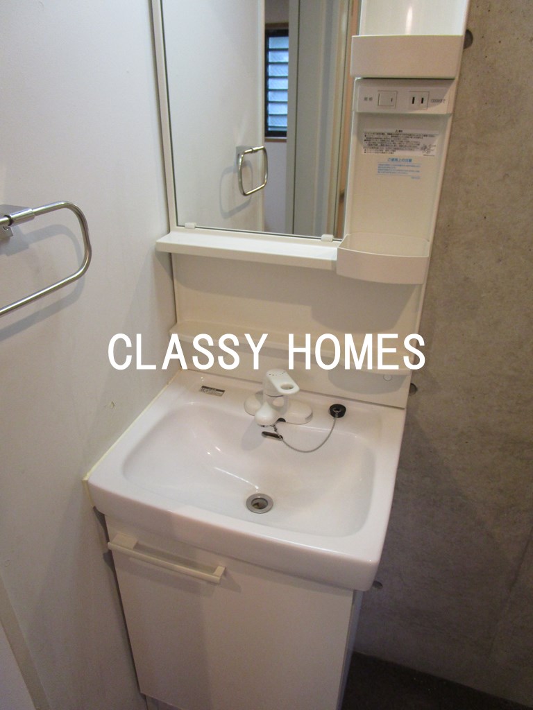 洗面設備　2016年10月竣工桜ヒルズ三田：洗面台