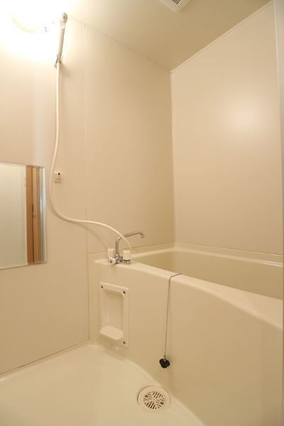 バス・シャワールーム　バスルーム