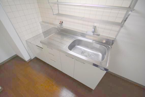 キッチン　あなたの好みに合わせたコンロを置いてくださいね。