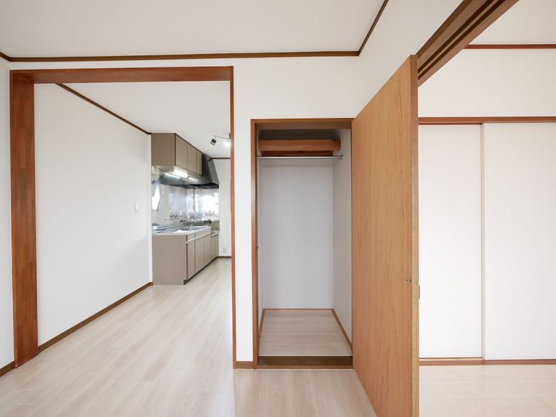 収納　クローゼット（リビング）