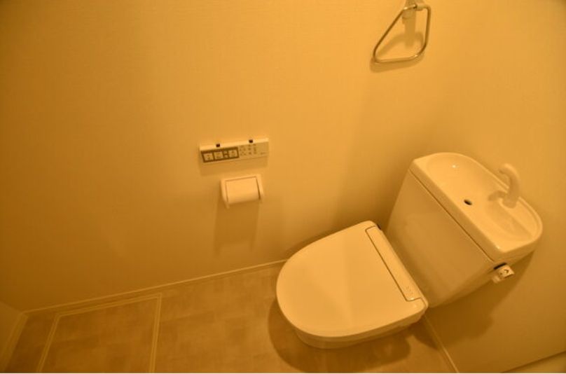 トイレ　同施工会社施工物件の参考写真になります※現況優先