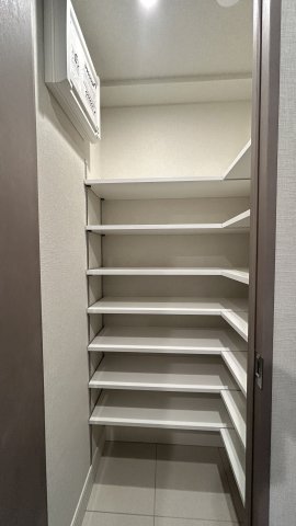 玄関　シューズインクロゼット付き