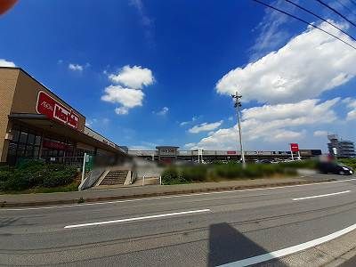 ショッピングセンター　イオンタウン（ショッピングセンター）まで900m