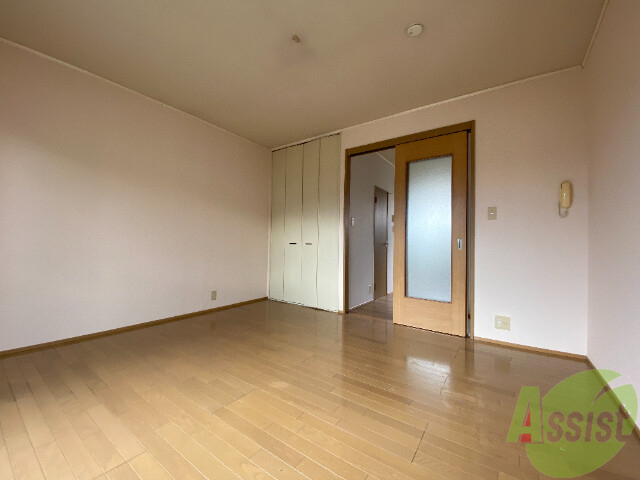 その他部屋・スペース　別角度からリビングを撮影しました。イメージを掴んでください。