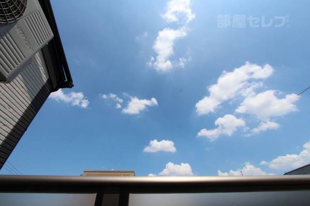 バルコニー　モデルルームの写真です