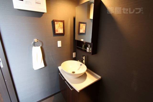 洗面設備　モデルルームの写真です