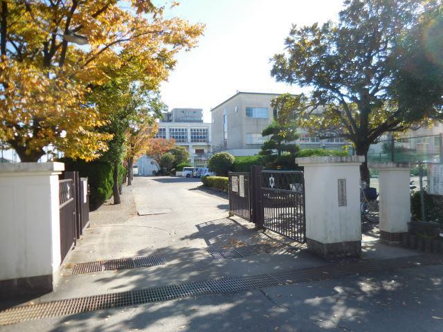 中学校　静岡市立豊田中学校（中学校）まで1748m