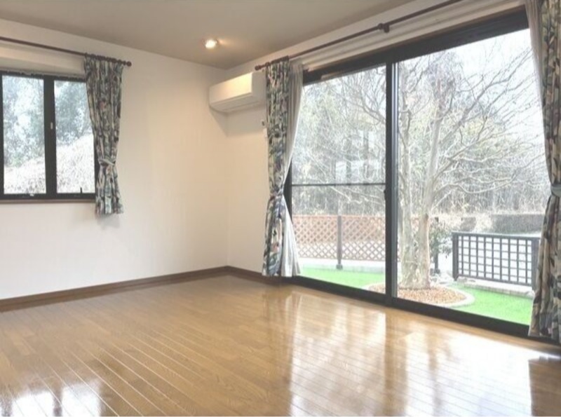 居室・リビング　図面と現状に相違がある場合には現状を優先