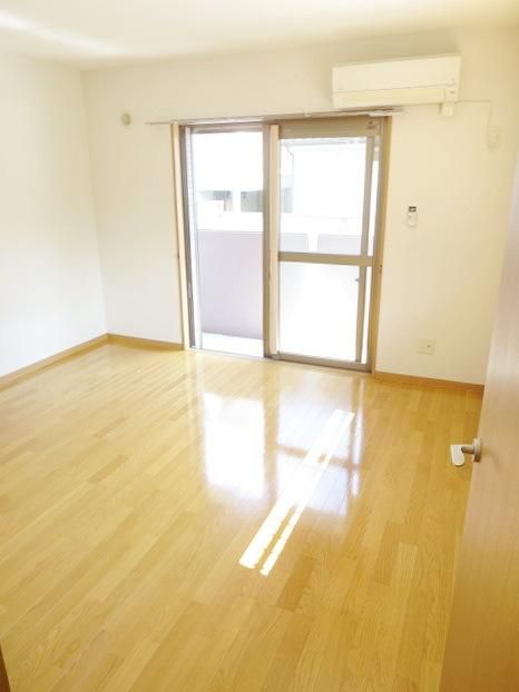 居室・リビング　★明るい洋室は気持ちも明るくなりますね★