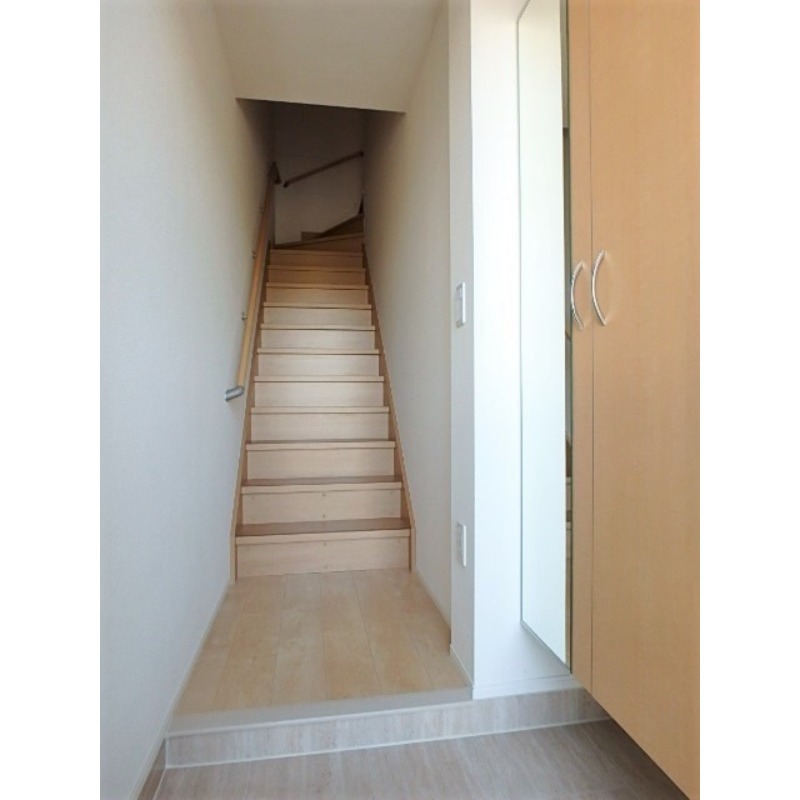 玄関　図面と現状に相違がある場合には現状を優先