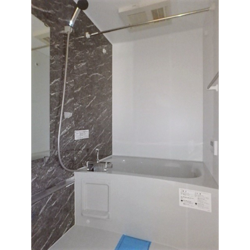 バス・シャワールーム　図面と現状に相違がある場合には現状を優先